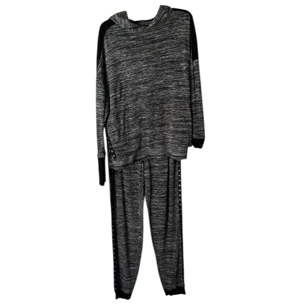 Material Girl size XL black & white knot sweatsuit,tracksuit gold grommet detail